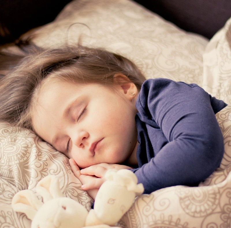 Mere Poule Sommeil micro crèche garde enfant bien être